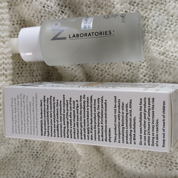 No 7 BEAUTY No7 Laboratories Resurfacing Peel 15% Glycolic Acid, 30ml/1.0fl oz - Picture 9 of 10